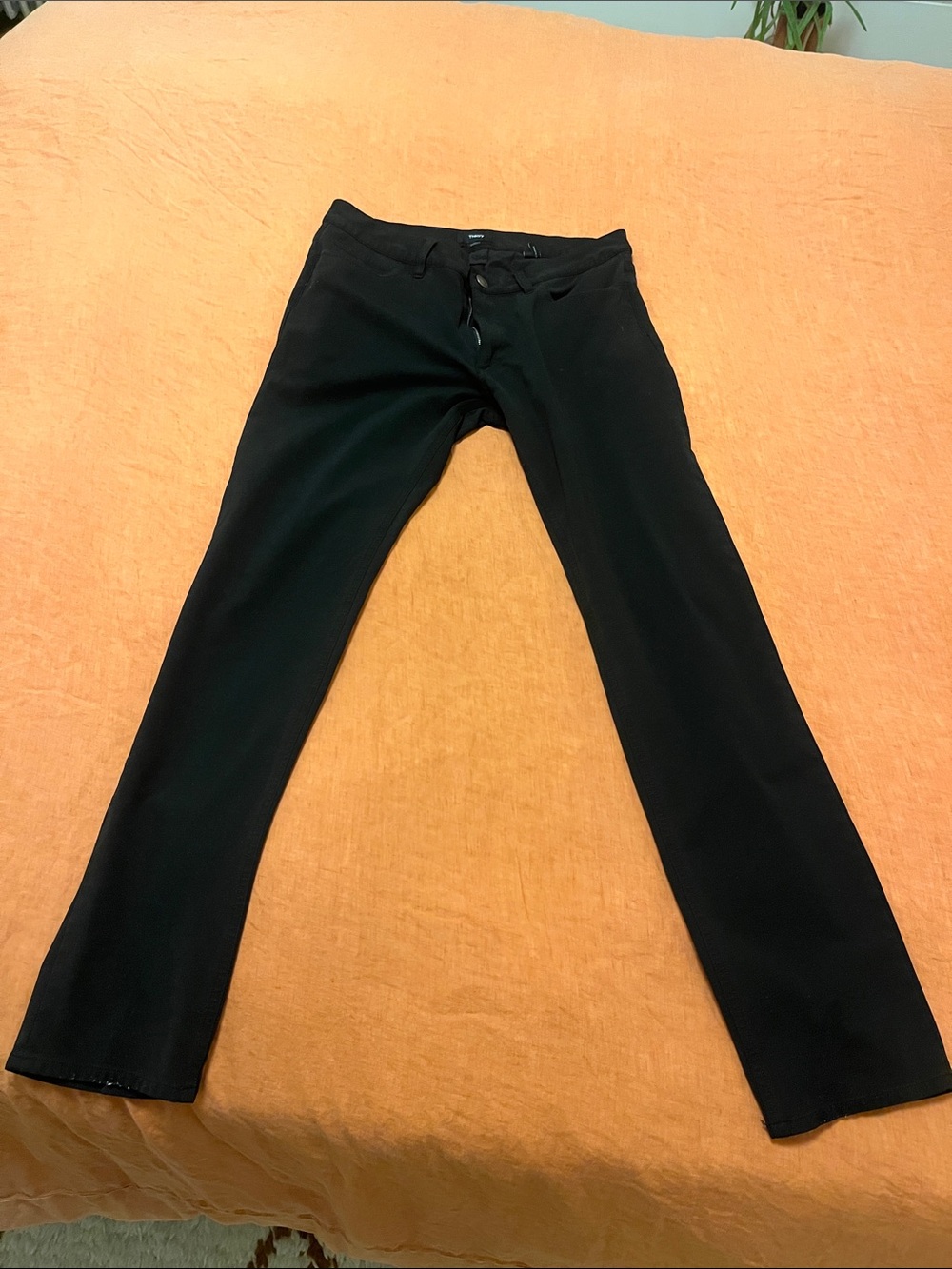 Theory Raffi Slim Fir Black Size 31x30